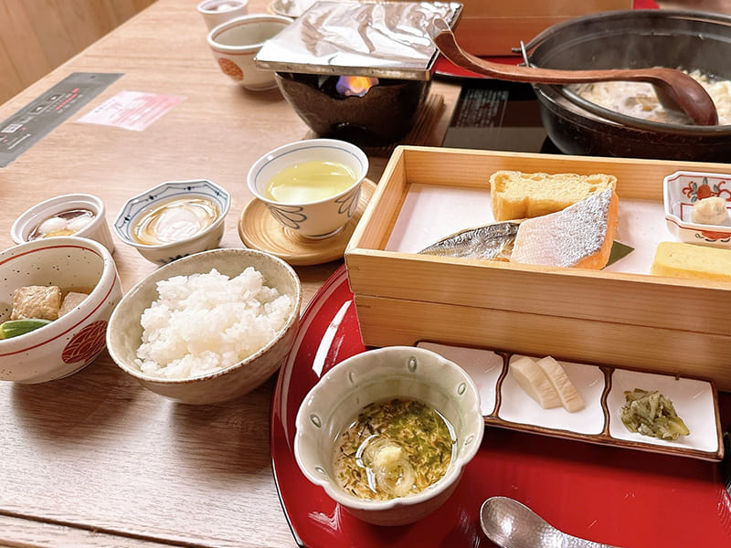 朝食の和定食
