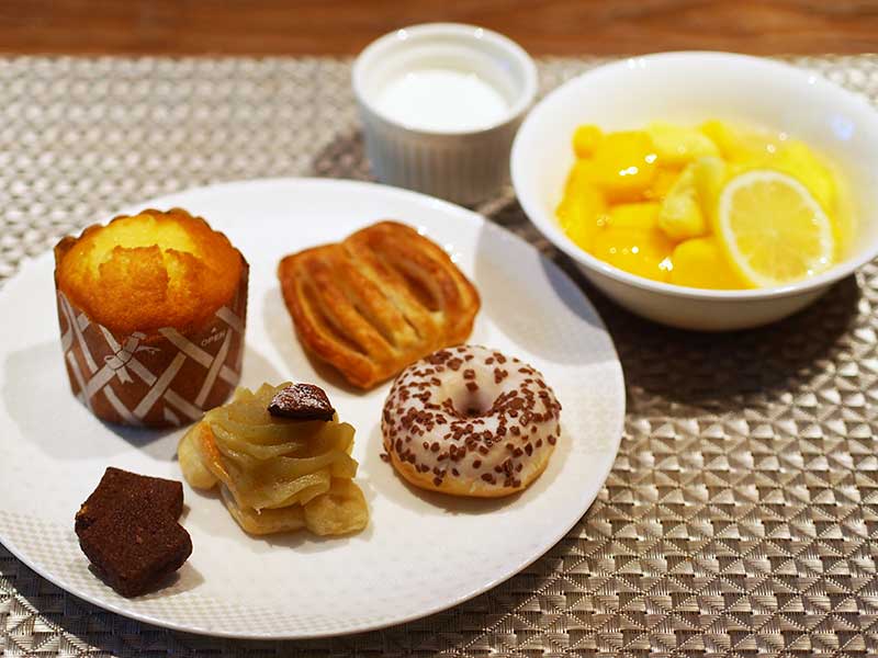 朝食ビュッフェの一部
