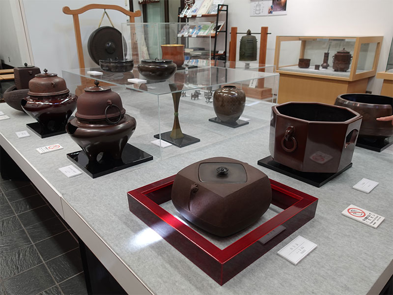 高岡市鋳物資料館