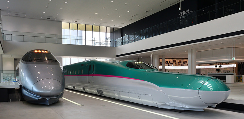 E5系・400系 (写真提供 / 鉄道博物館)