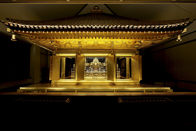 中尊寺　金色堂