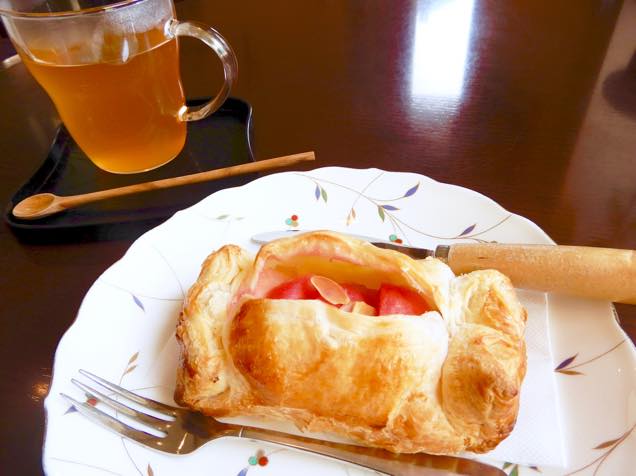 珈琲はなまる　アップルパイ