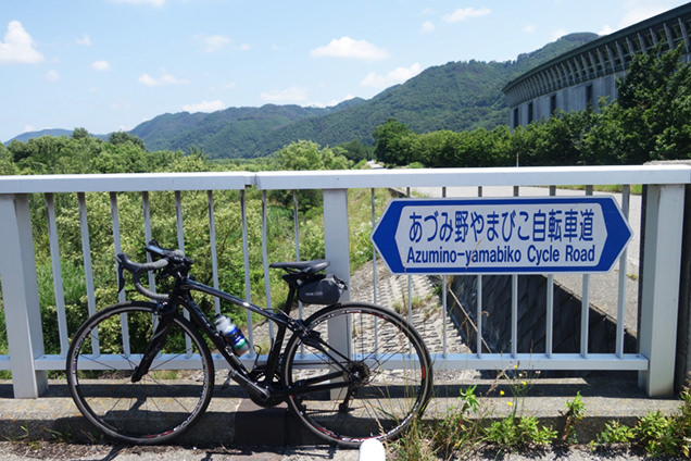 あづみ野やまびこ自転車道看板