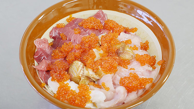 海鮮丼の完成!!!!!!