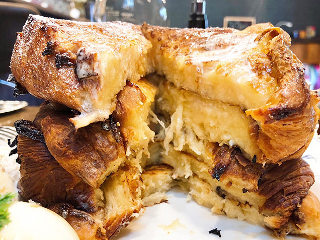 Cafe patina　5段フレンチトースト　断面
