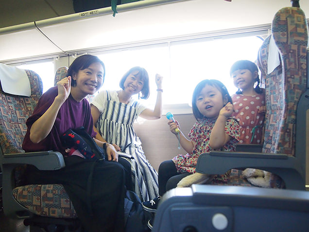 新幹線に乗ってママ友旅