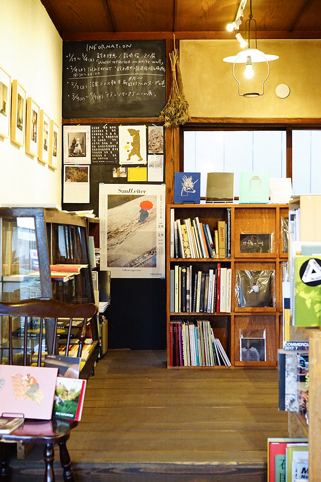 BOOKS f3