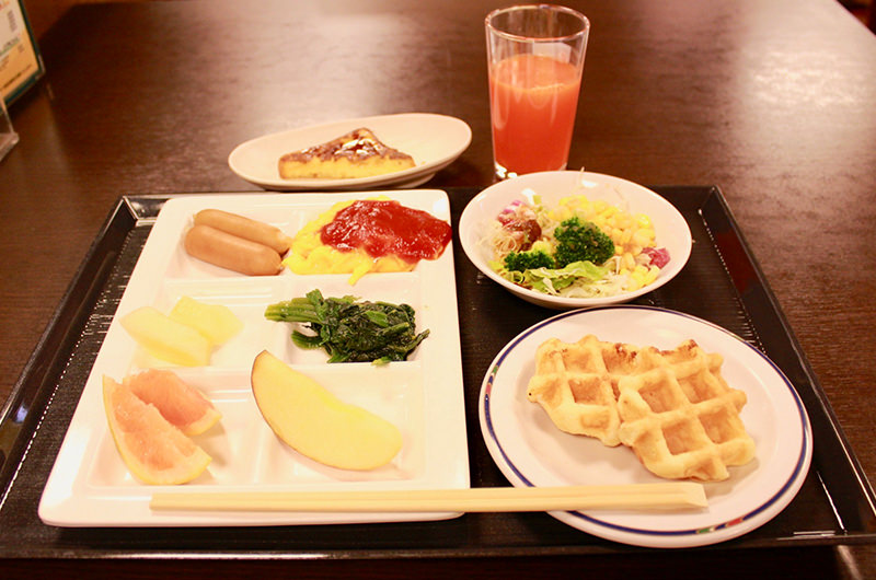 朝食