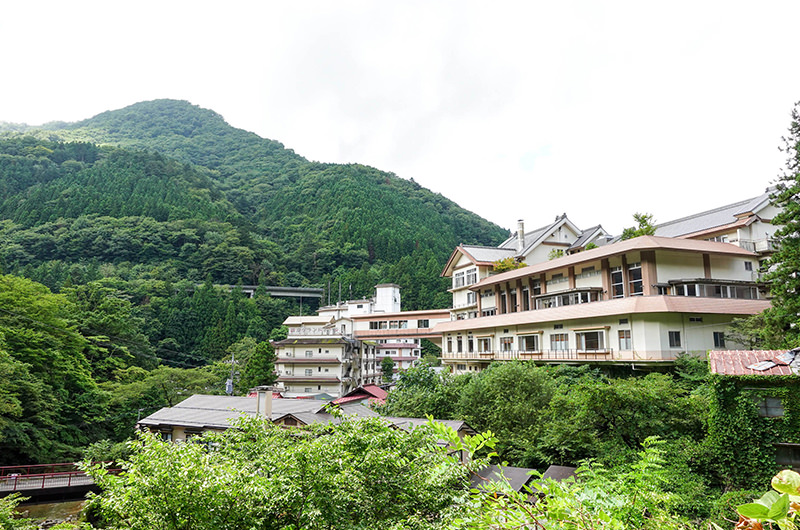 四万温泉