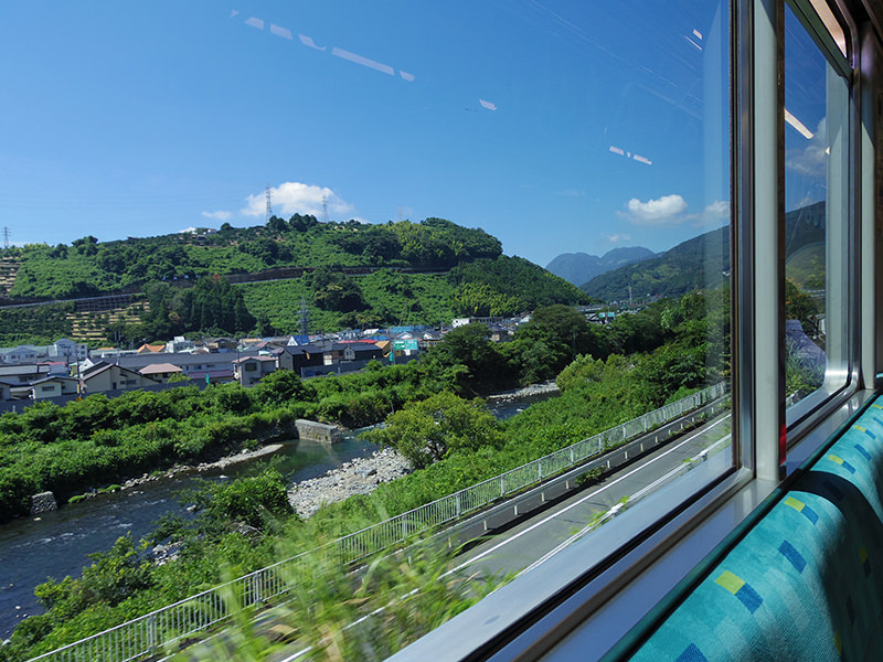 箱根登山電車　車窓