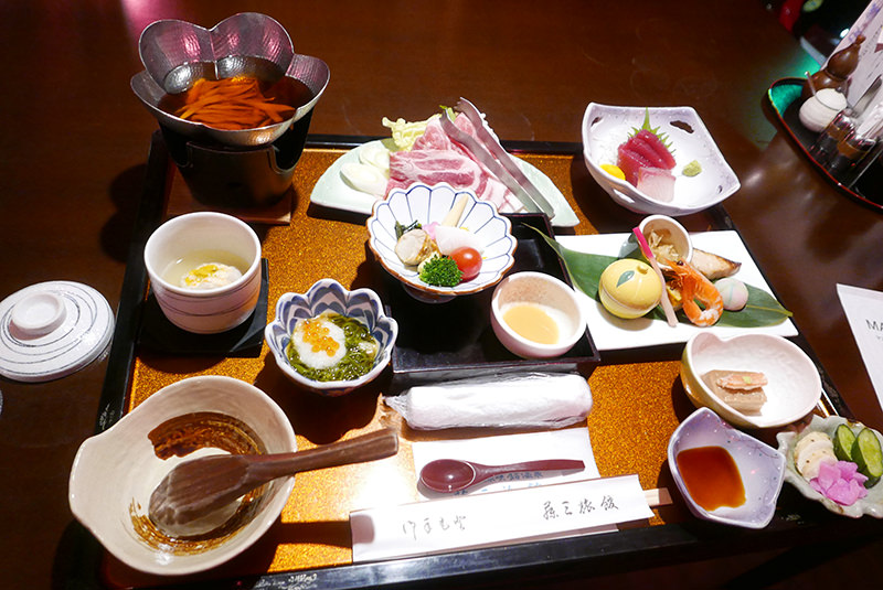 夕食