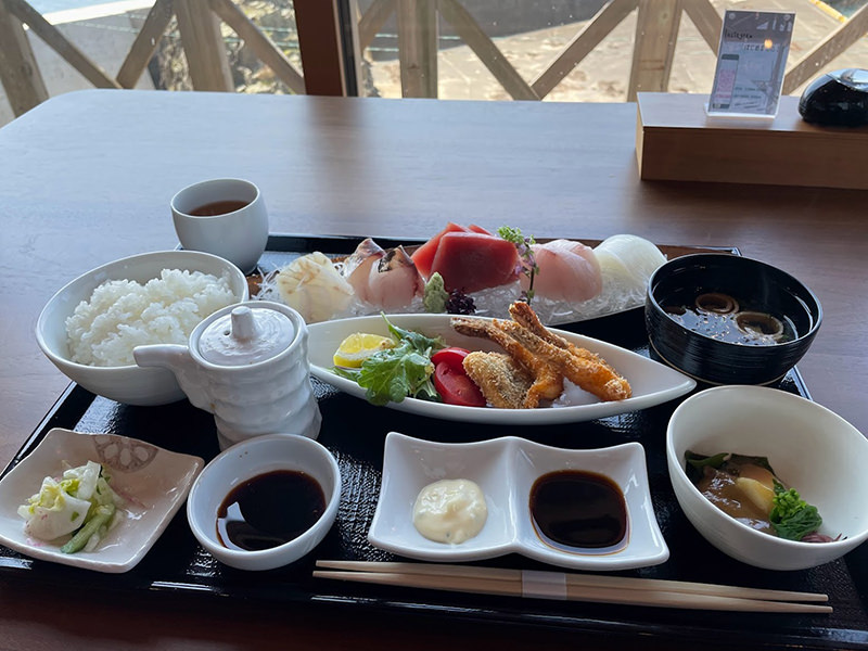 海のレストラン おおとく