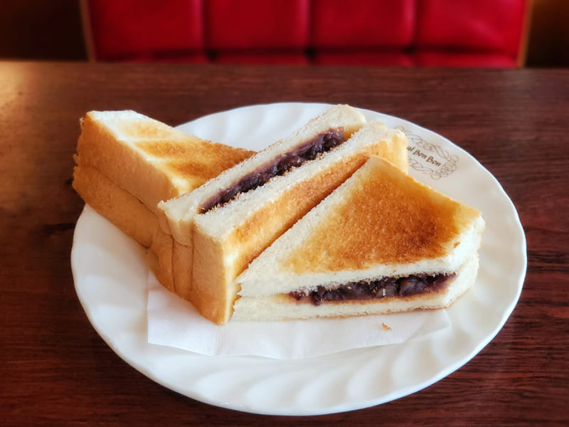 アントースト