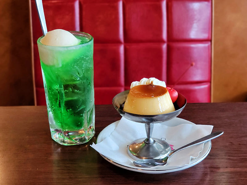 クリームソーダ　プリン