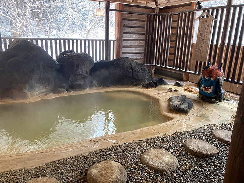 元湯 雄山閣　温泉露天浴場（女湯）