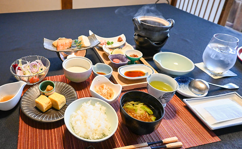湯主一條　朝食