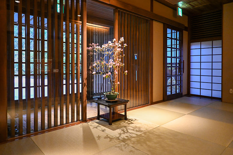 湯主一條　館内