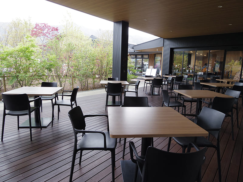 旅の駅 kawaguchiko base　テラスキッチン
