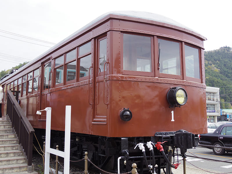 河口湖駅　「モ1号」車両の静態保存