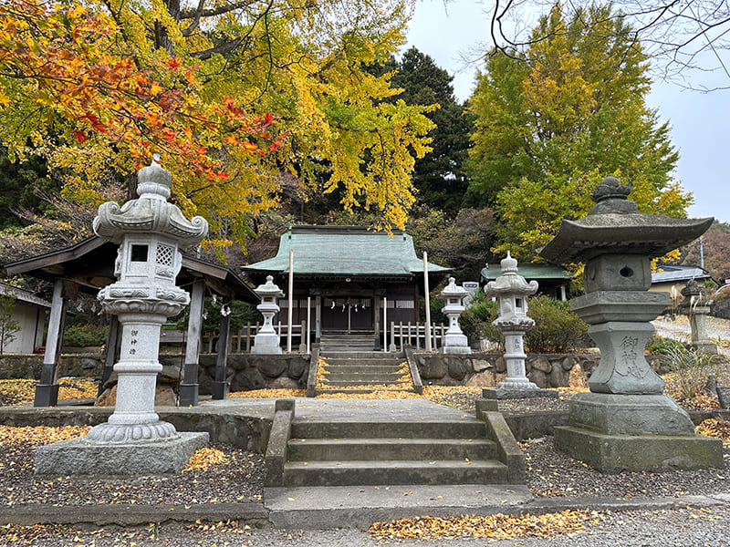 湯泉神社