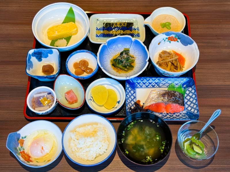 知内温泉旅館　朝食