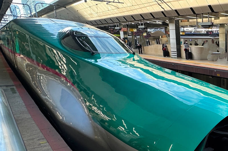 東北新幹線「はやぶさ」