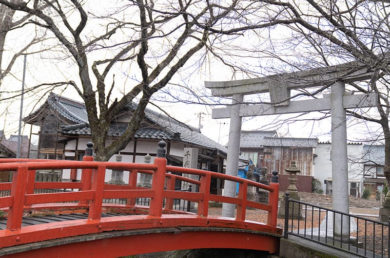 千代鶴神社
