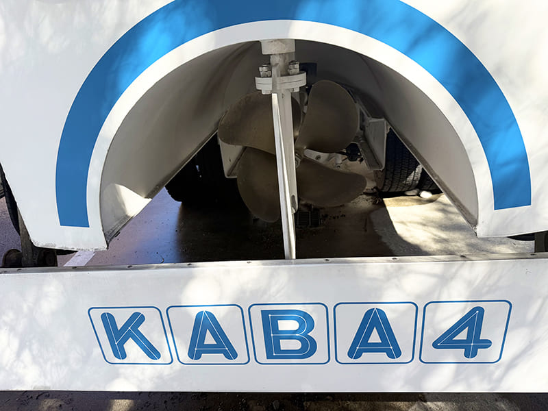 KABA BUSのスクリュー
