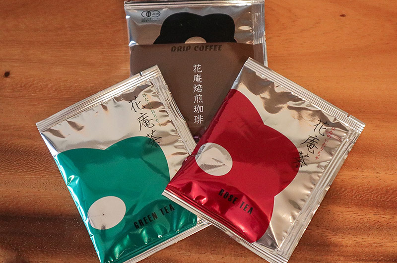 室内に用意されているお茶