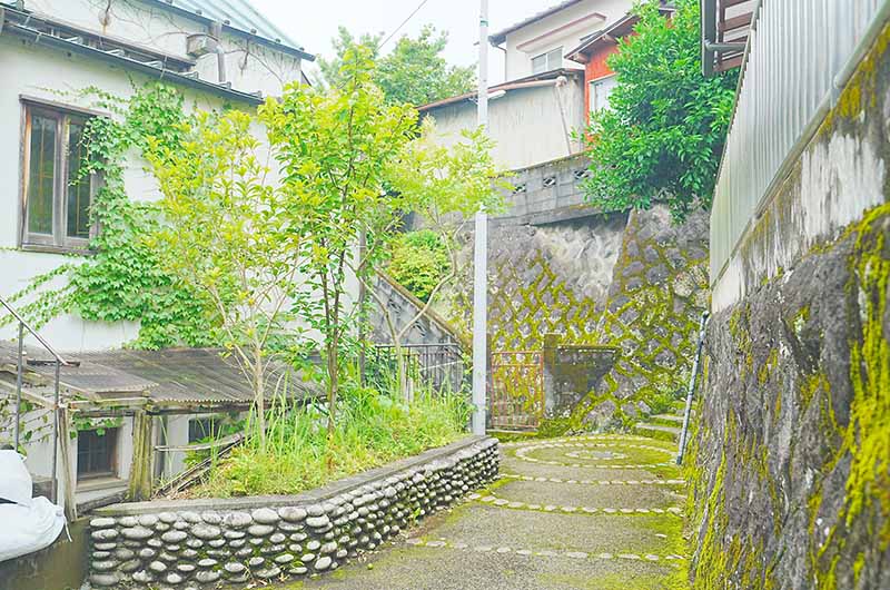 背戸道