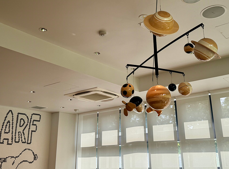 PEANUTS Cafeの照明