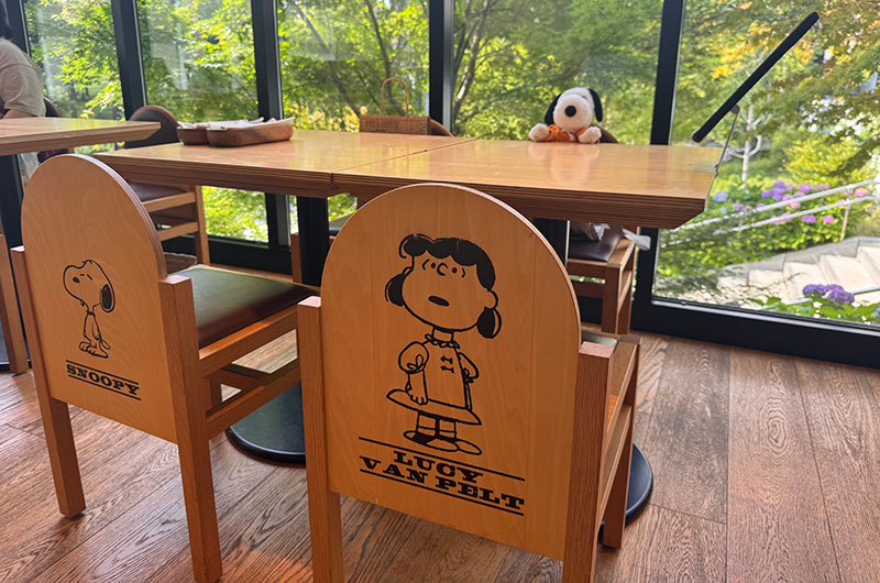 PEANUTS Cafe店内
