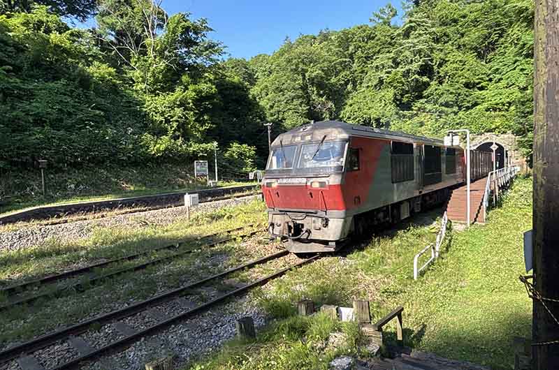 小幌駅　通過列車