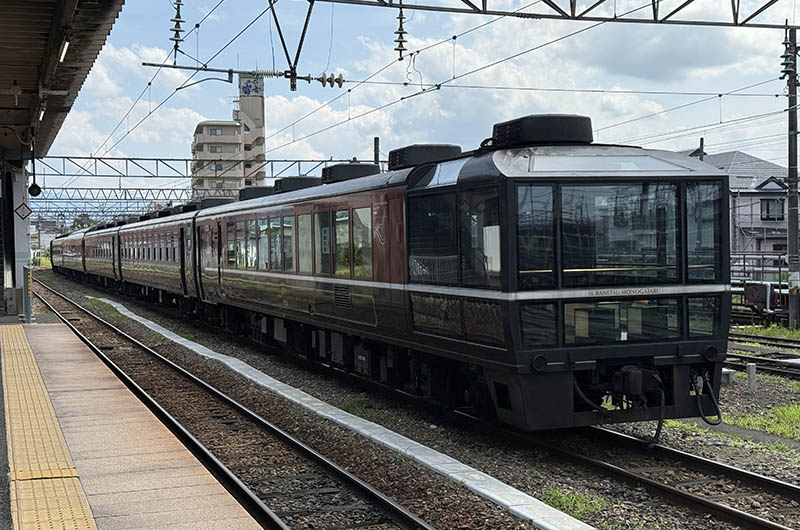 SLばんえつ物語　新津駅ホーム