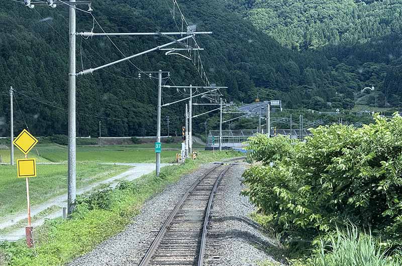 猪苗代駅〜郡山駅間の車窓