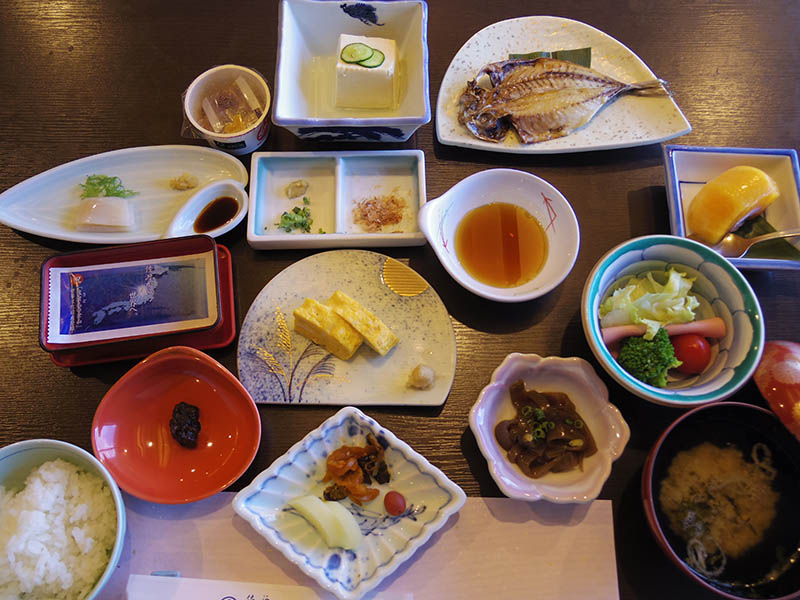 朝食