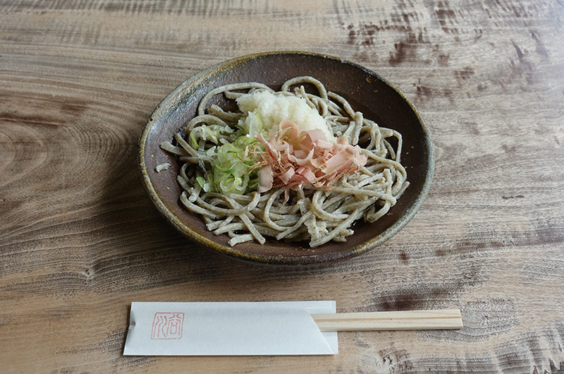 そば蔵 谷川のおろしそば、そばがき