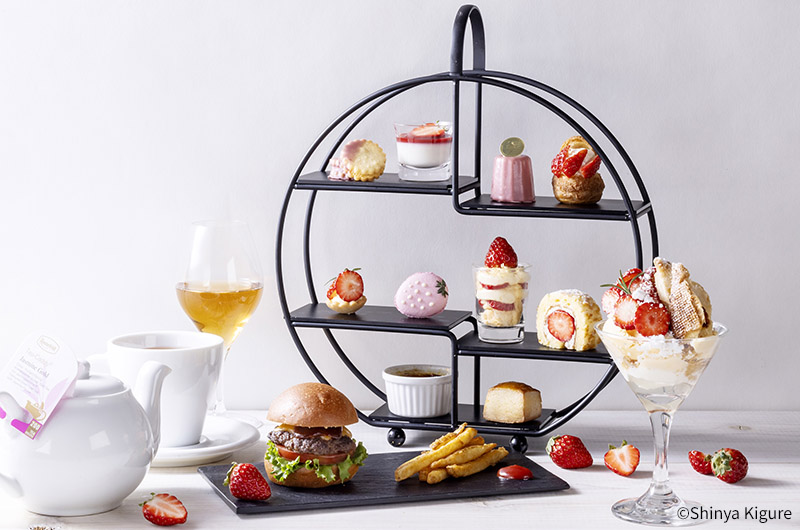 アフタヌーンティー（写真提供：白井屋ホテル）©Shinya Kigure