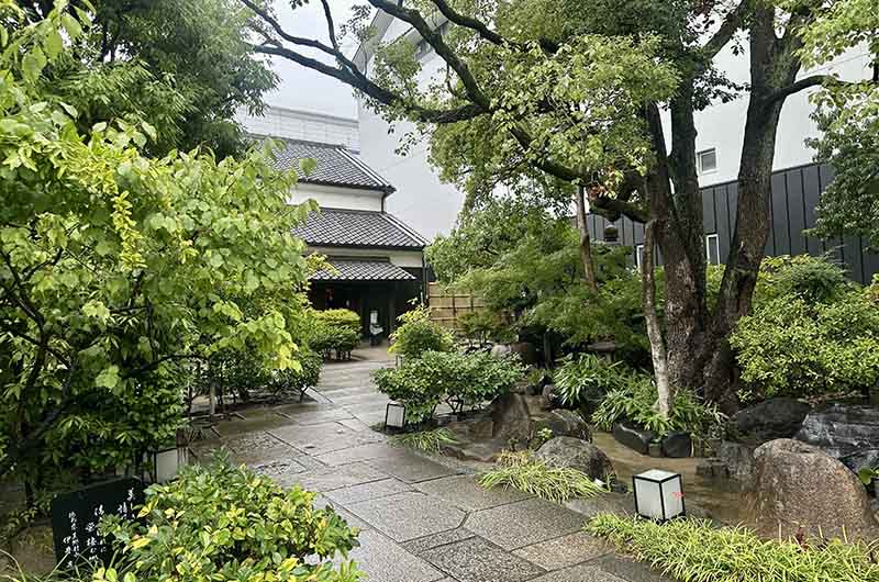 蔵の料亭  さかばやし