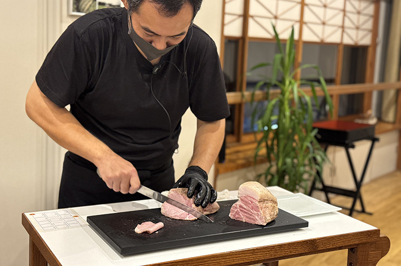 湯治豚のカットサービス