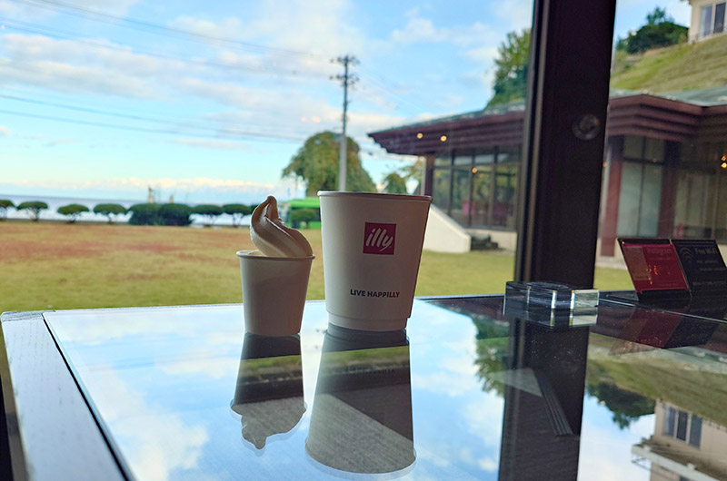 ロビーラウンジ