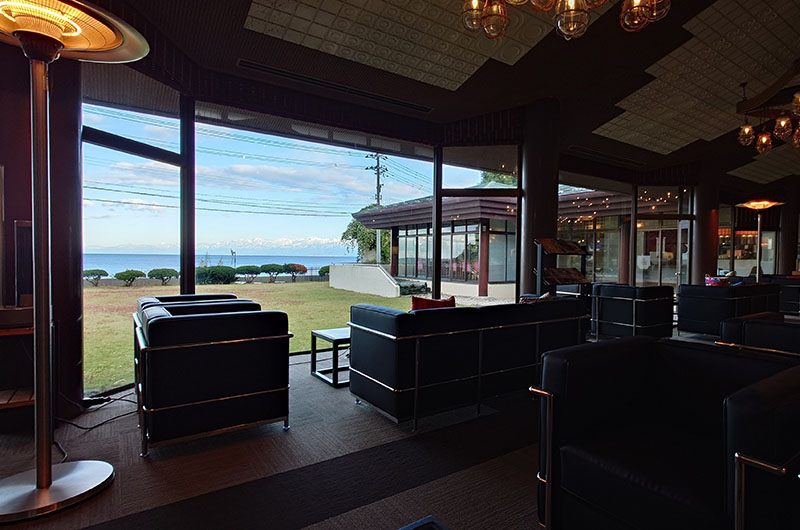 フロントロビー