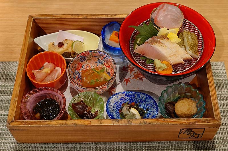 富山湾の玉手箱