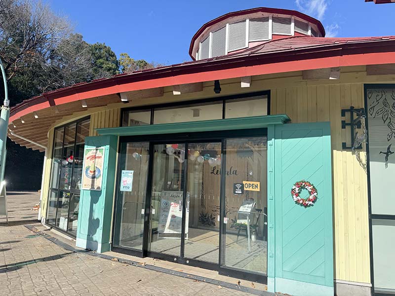 レットゥラ ラウンジ