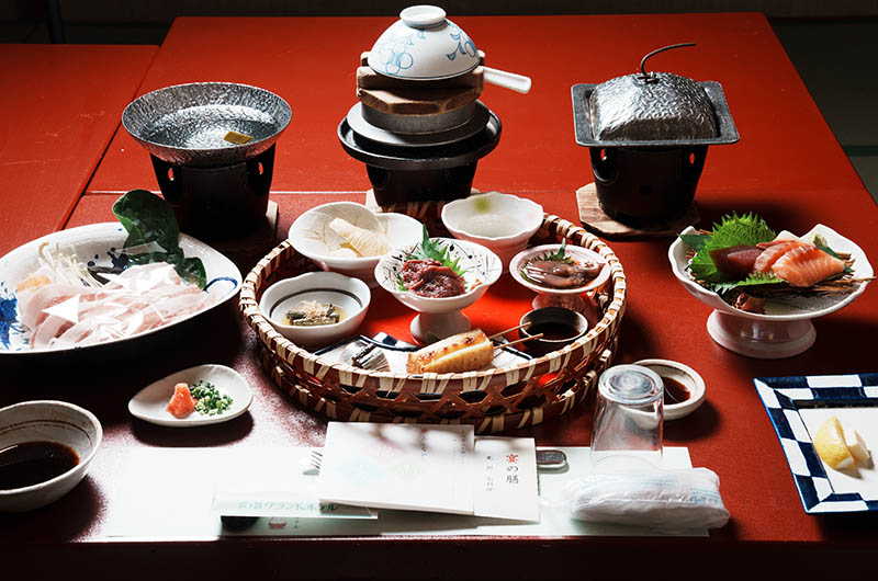 夕食