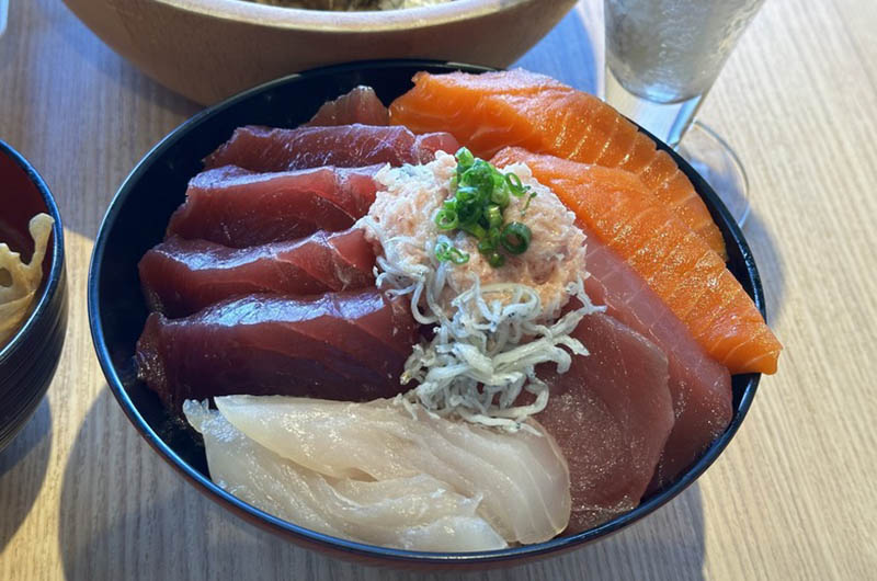 海鮮丼