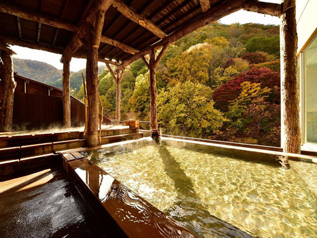四季彩り秋田づくし　湯瀬ホテル　露天風呂