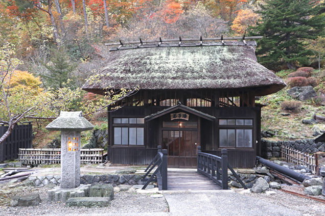 旅館玉子湯の湯小屋「玉子湯」