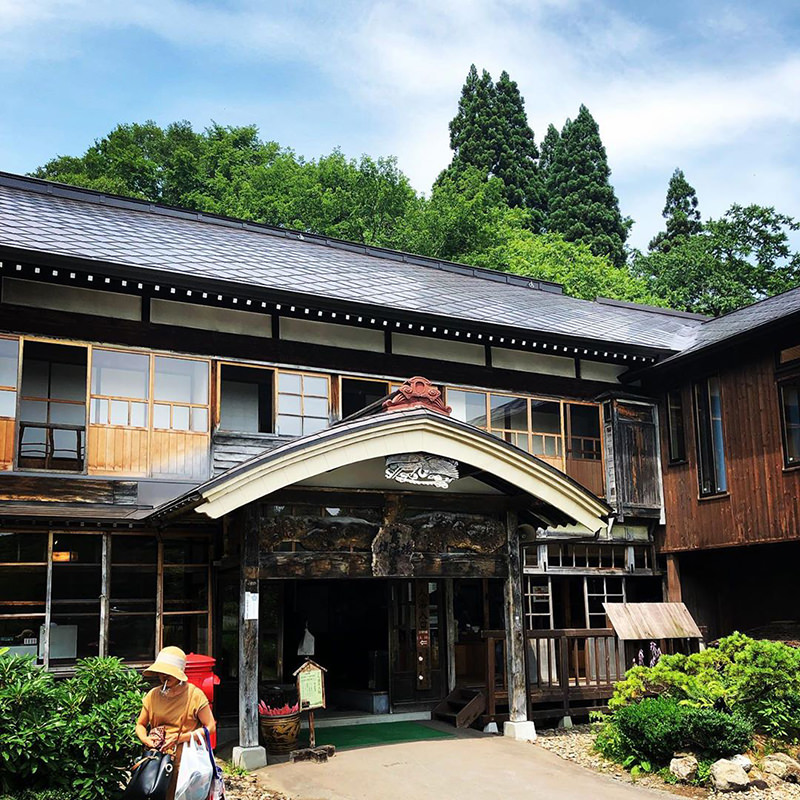 蔦温泉