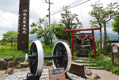 小海線に乗って信州の寺社めぐり。鉄道最高地点神社＆御朱印も！のイメージ